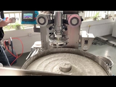 Mochiのアイス クリームの良質の作成覆う機械